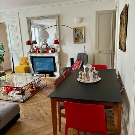 Spacious Flat In The Center *