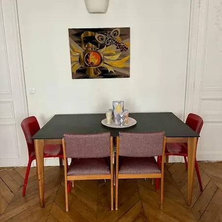 Spacious Flat In The Center Apartment Paris