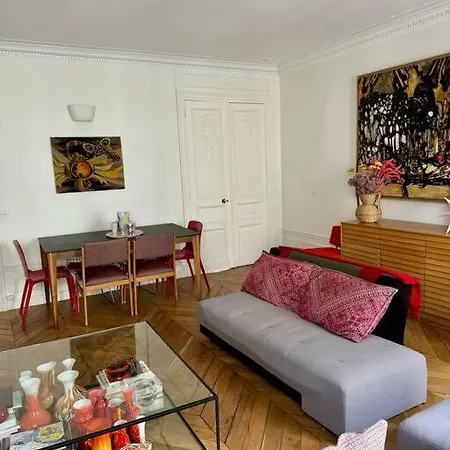 Spacious Flat In The Center Apartment *
